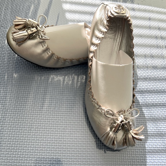 Tory Burch Reese Mestico Tassel Ballet Flats 7.5 shoes - Picture 1 of 12
